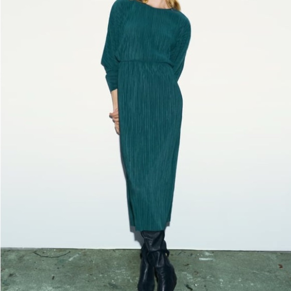Zara Green pleated midi dress (NWOT, never worn)